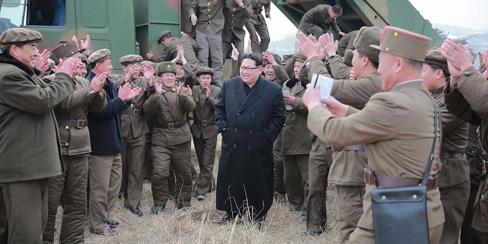 Pyongyang menace de lancer "un blitzkrieg" en Corée du Sud